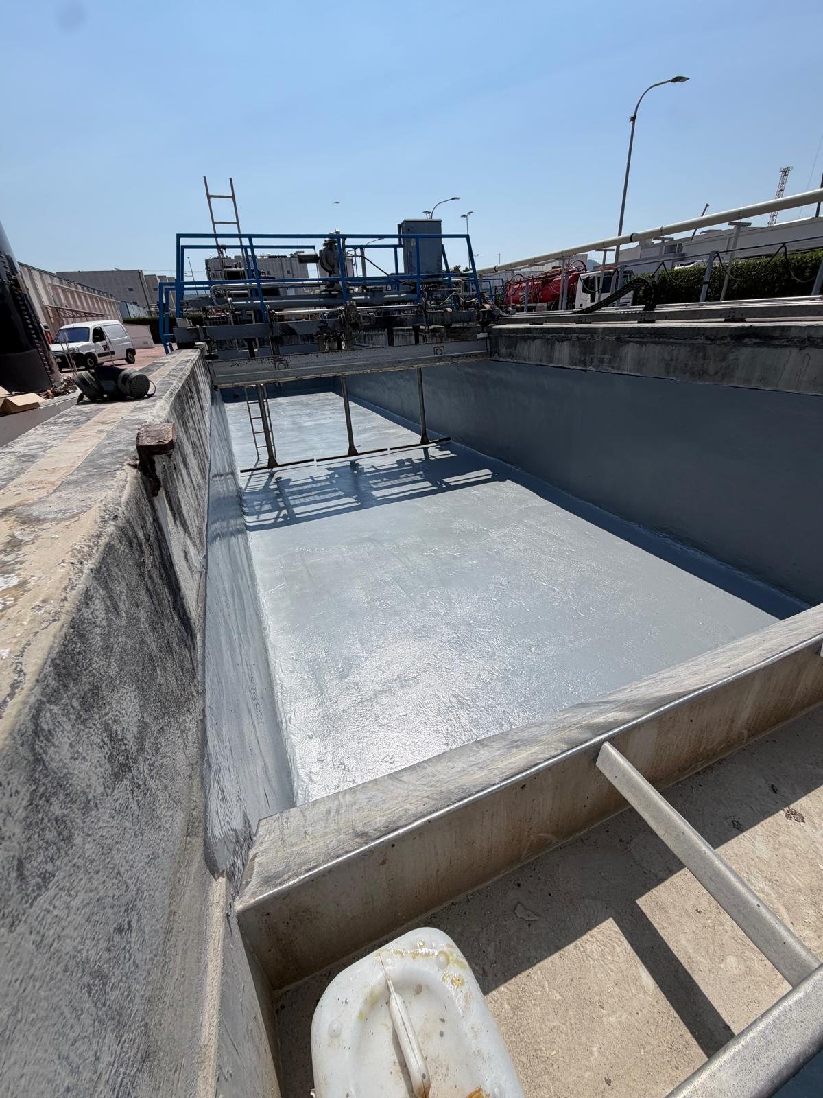 REVESTIMIENTO DE PROTECCIÓN QUÍMICA APTO PARA EXTERIORES